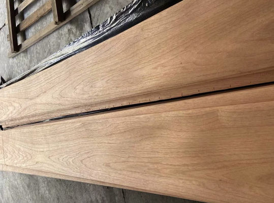 8-40 cm de ancho Veneer de madera natural de cedro español para productos de corte rotativo