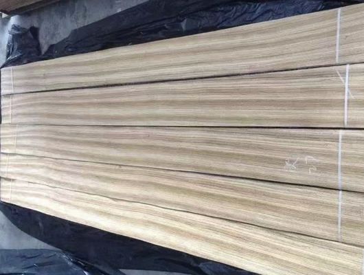 Venecedura de madera natural de cebrano El material ideal para el diseño de muebles